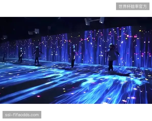 年轻观众已不满足于单向直播，追求多屏互动和深度参与感。